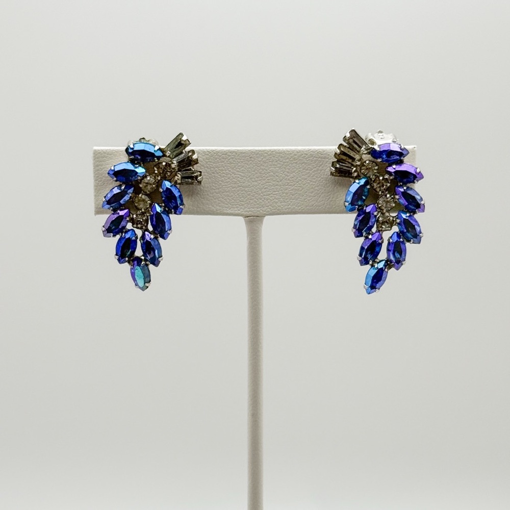 Vintage Blue and Silver B. David signed Rhinestone Crystal Clip-on Earrings - Picture 6 of 16